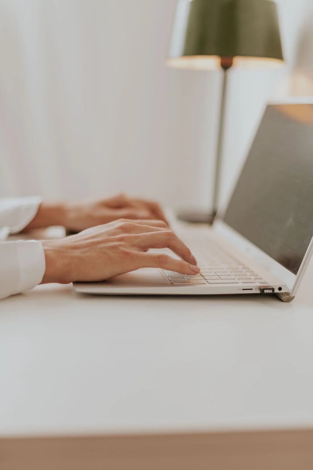 Digitale Arbeit an einem Laptop